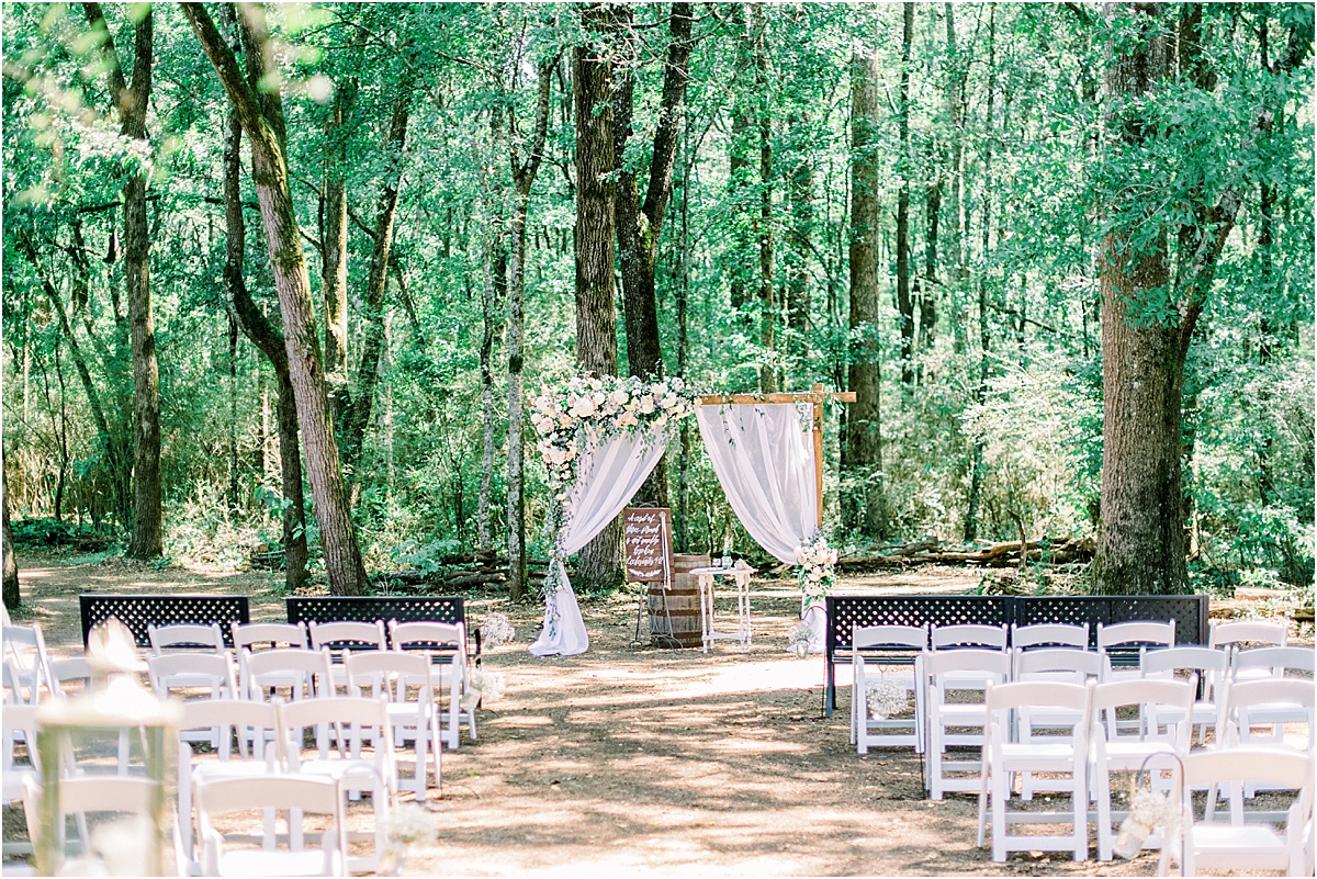 9-oaks-farm-summer-wedding-meadow-ceremony