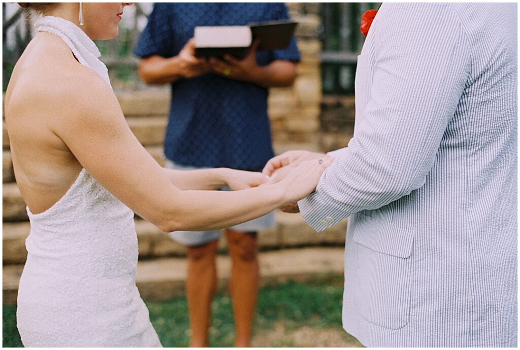 elopement-at-serenbe-ceremony