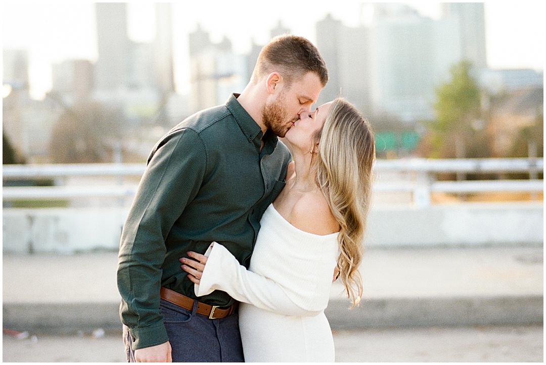 atlanta engagement photos with city in background